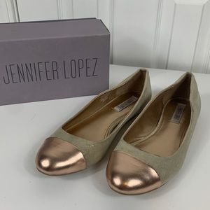 Jennifer Lopez flat shoes size 9. Tan sparkly with rose gold tip.